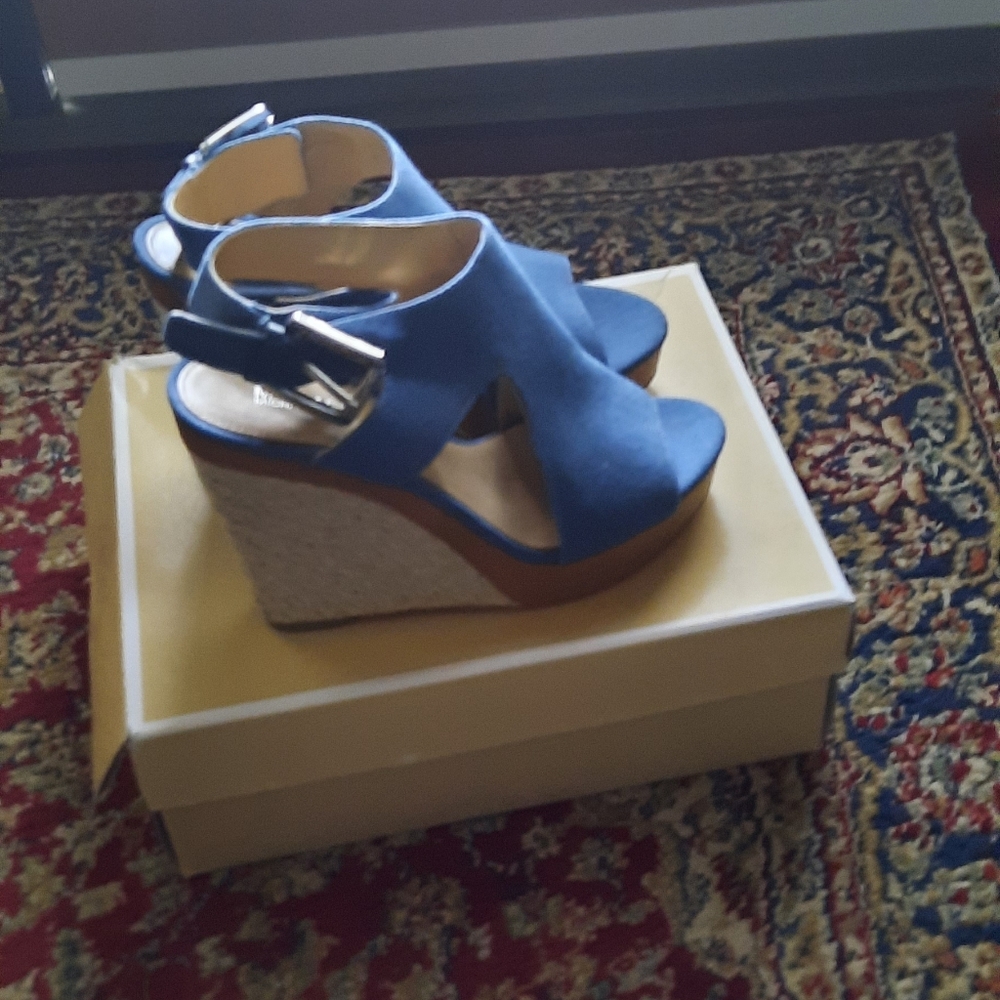 MK SHOES